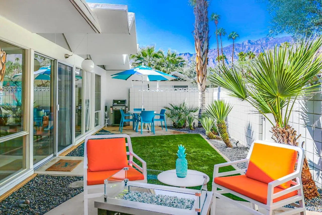 Folded-Plate Roof Apartamento Palm Springs
