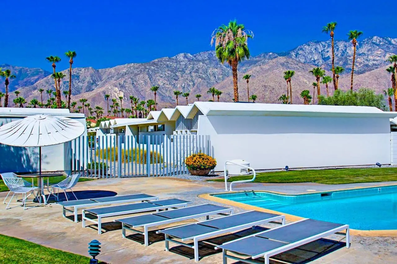 Folded-Plate Roof Apartment Palm Springs 0*,  United States